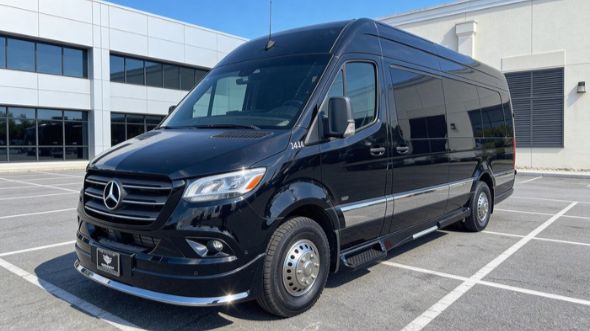 10 passenger sprinter van meridian